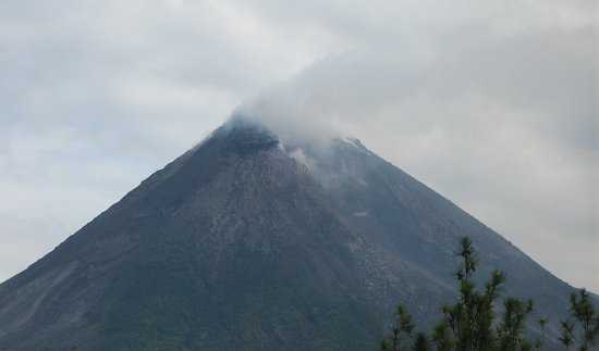 the Merapi vulcano welcoming 2008